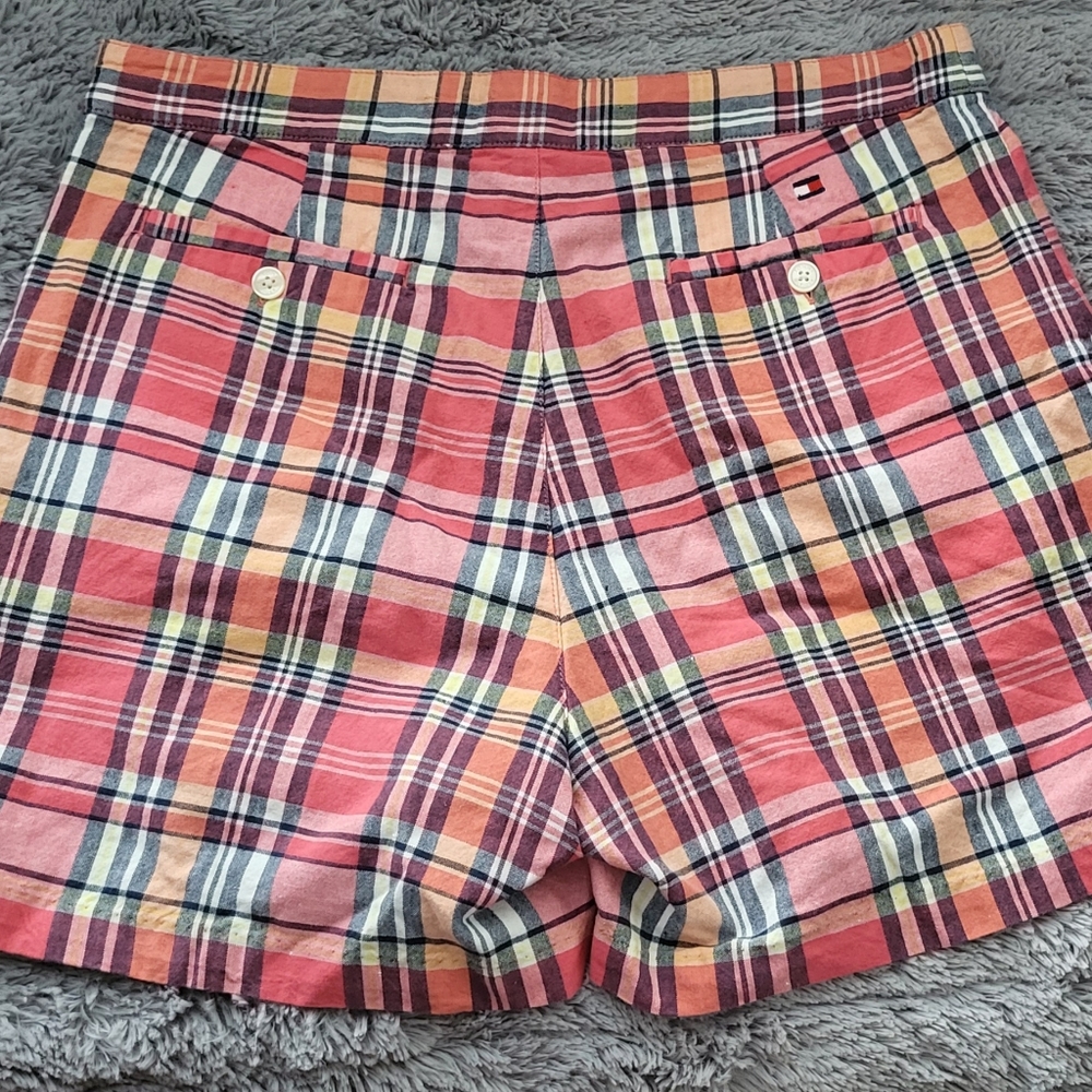 😁*BOGO SALE*😁Tommy Hilfiger walking shorts size 8